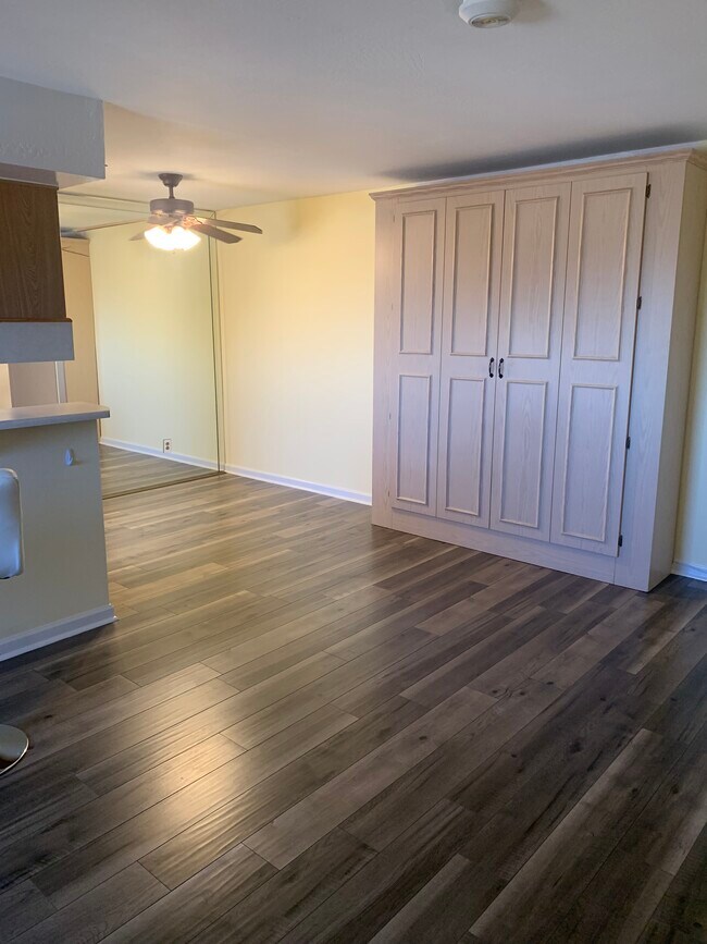 12123 W Bell Rd Unit 216, Surprise, AZ 85378 Condo for Rent in