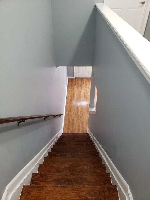 Primary Photo - 52 Boyd St