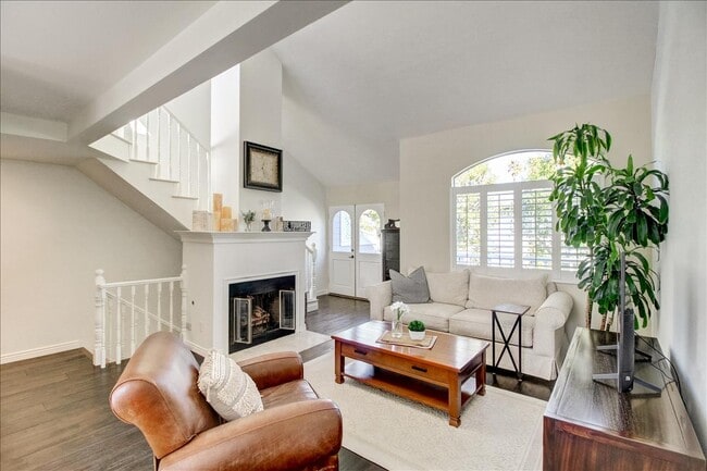 Living room facing east - 320 N Catalina Ave