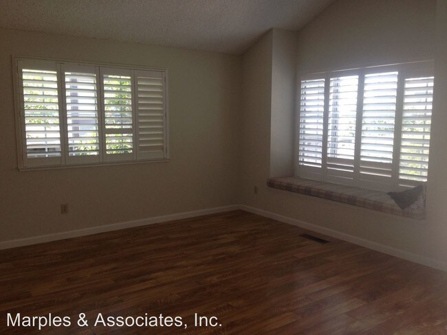 Building Photo - 2916 Sunflower Dr