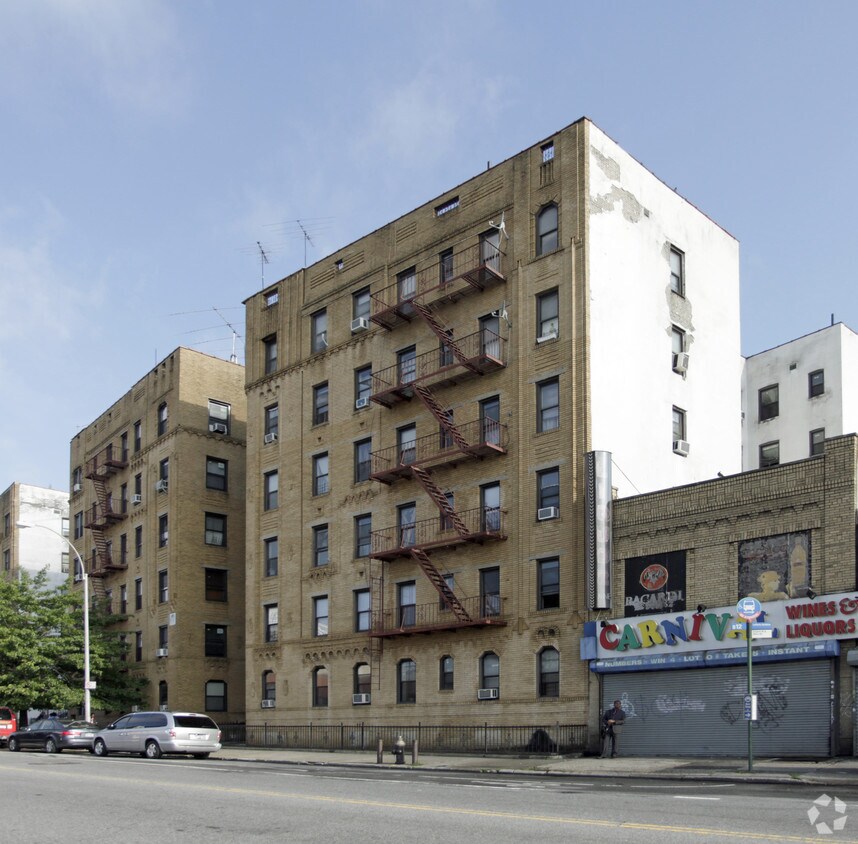 897 Empire Blvd, Brooklyn, NY 11213 897 Empire Blvd Brooklyn, NY