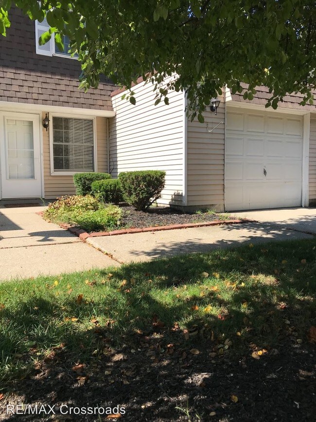 Foto del edificio - 3 br, 1.5 bath House - 13856 Oak Brook