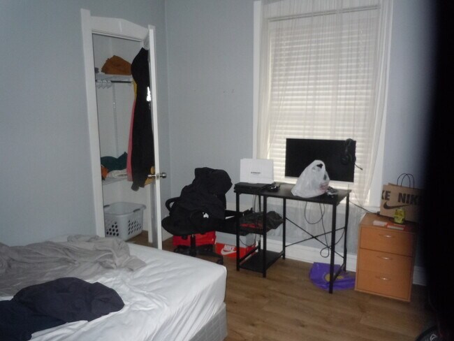 Foto del edificio - 3052 N Davlin Ct