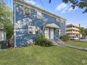 Building Photo - 108 Adams St