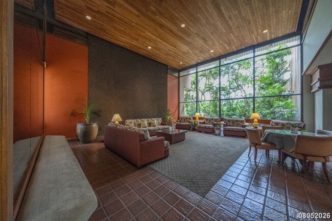 Photo - 2121 Ala Wai Blvd. Apt. 4002
