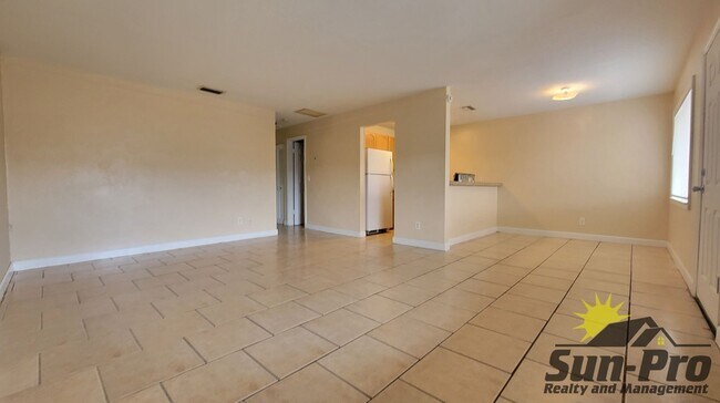 Foto del edificio - 415 N Halifax Ave