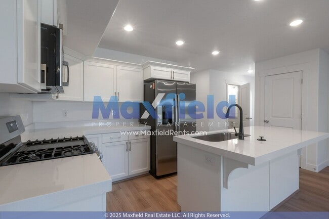 Building Photo - BRAND NEW - 3BD/2.5BTH/2GAR - SPANISH FORK
