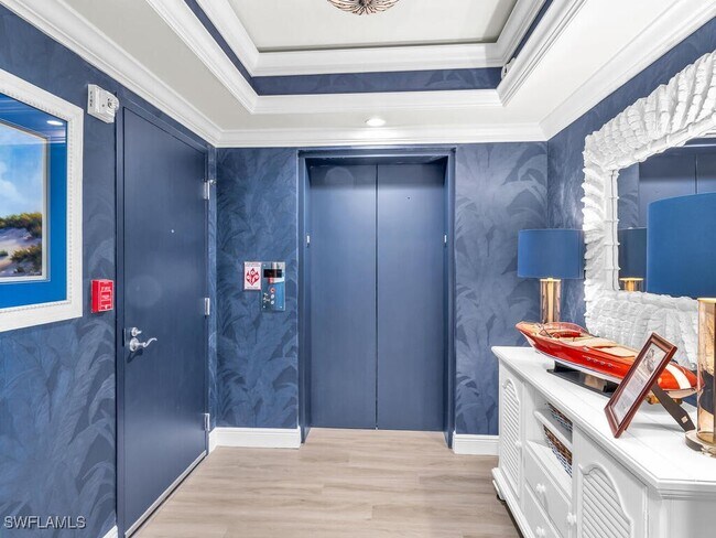 Foto del edificio - 1050 Borghese Ln