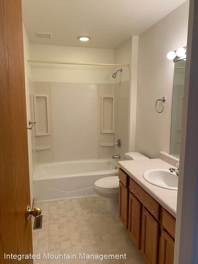Building Photo - 2 br, 2 bath House - 1328 Barber Lane 1