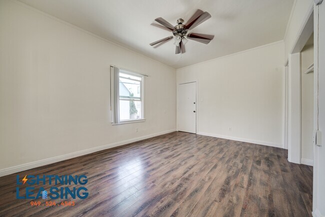 Foto del edificio - 423 N Coronado St