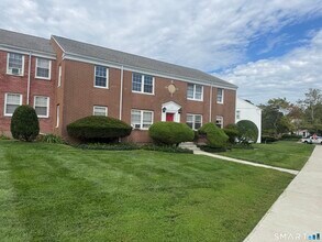 Building Photo - 30 Revere Dr