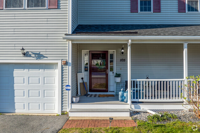 82-98 Rangeway Road is located in North Billerica, MA. - Ava Estates