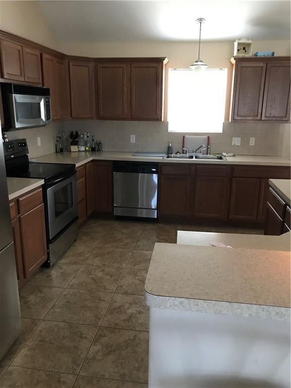 Building Photo - 2314 Kazmir Dr