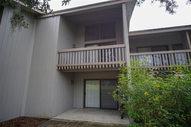 Building Photo - 417 Cypress Dr