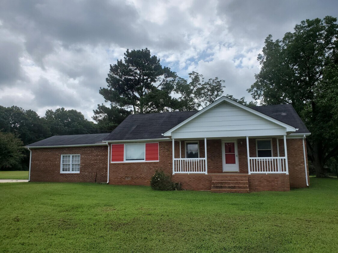 Primary Photo - 2711 Monroe Hwy