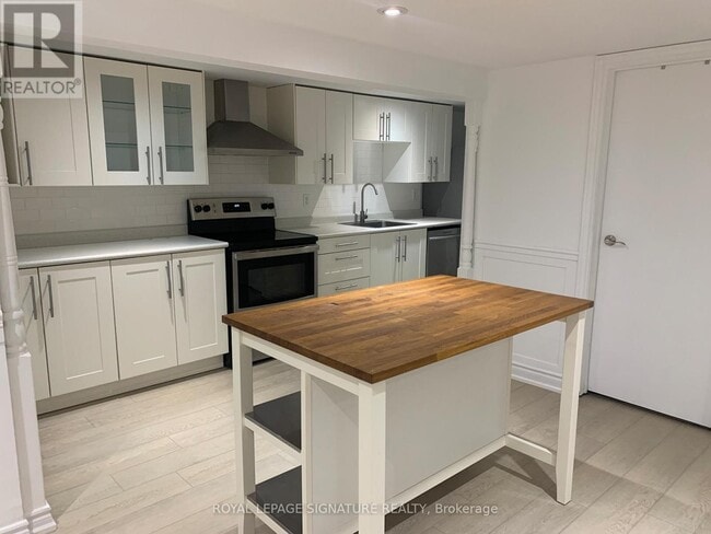 Photo du bâtiment - 34 Stevens Crescent