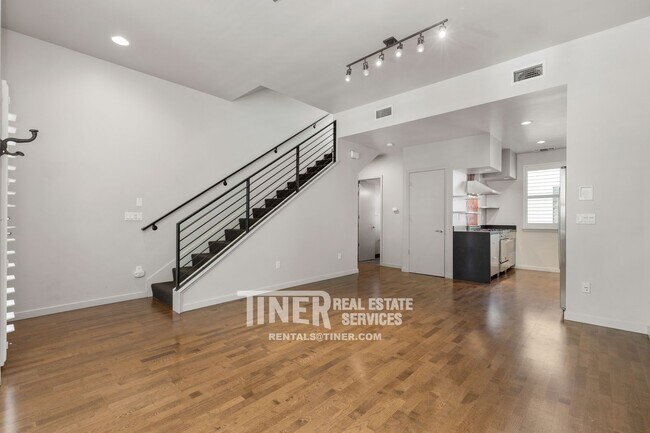 Foto del edificio - 1322 E Sutter Walk