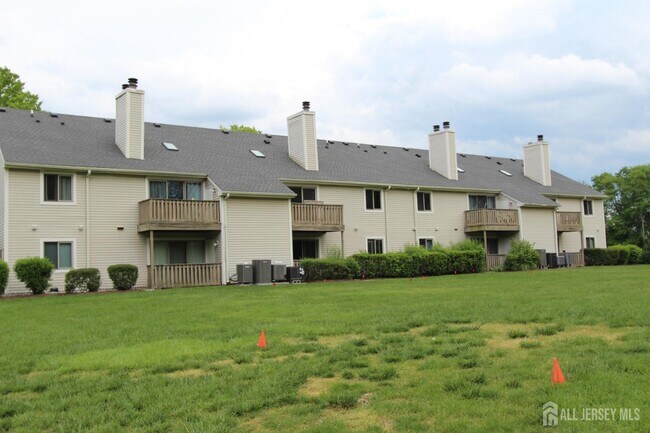 Building Photo - 1112 Aspen Dr