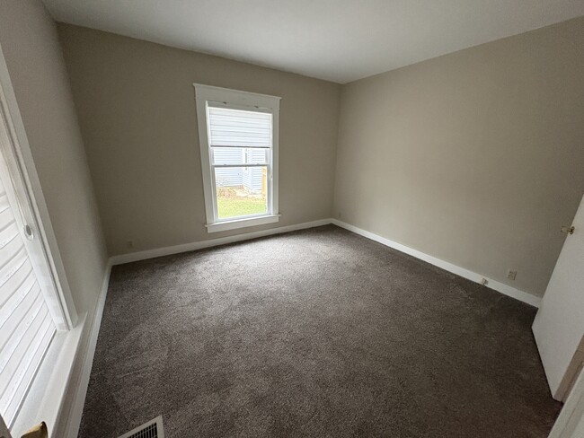 Foto del edificio - 1107 S Main St