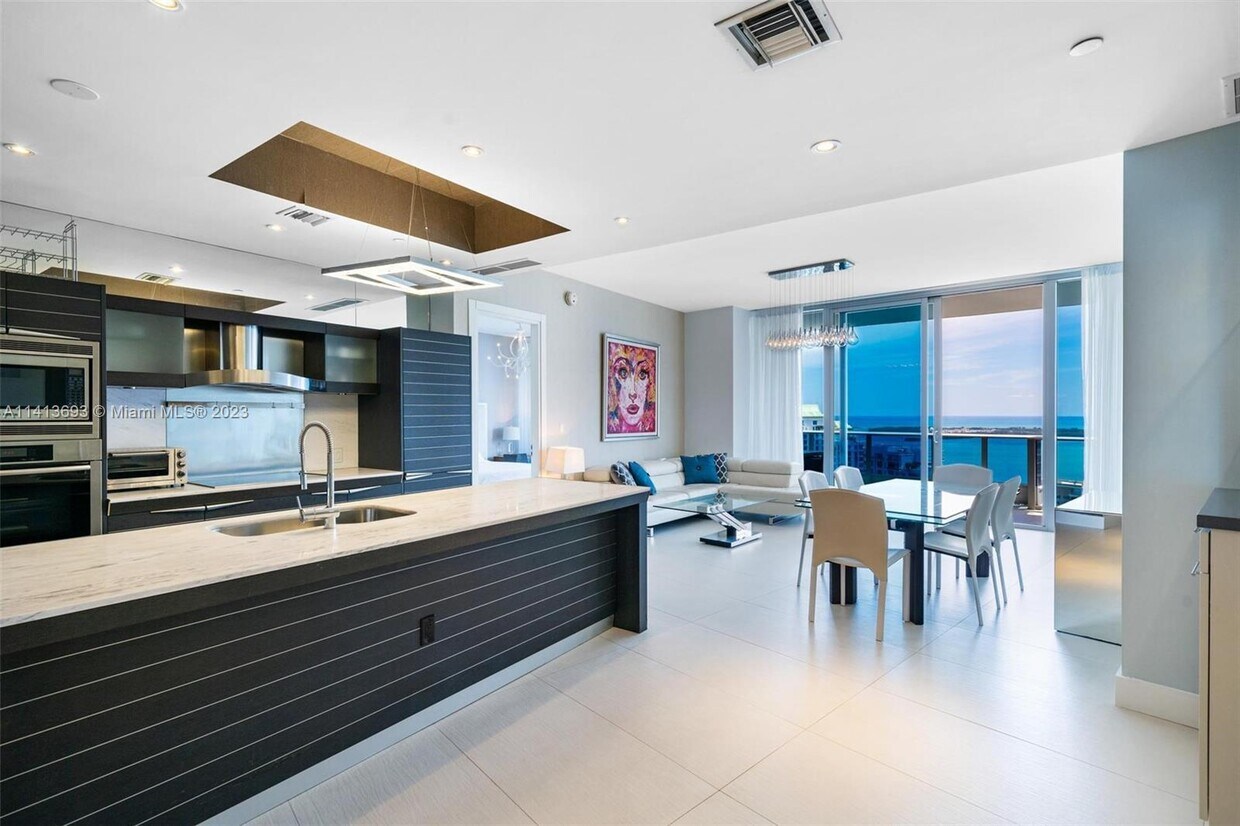 200 Biscayne Blvd Way Unit 4707, Miami, FL 33131 Condo for Rent in