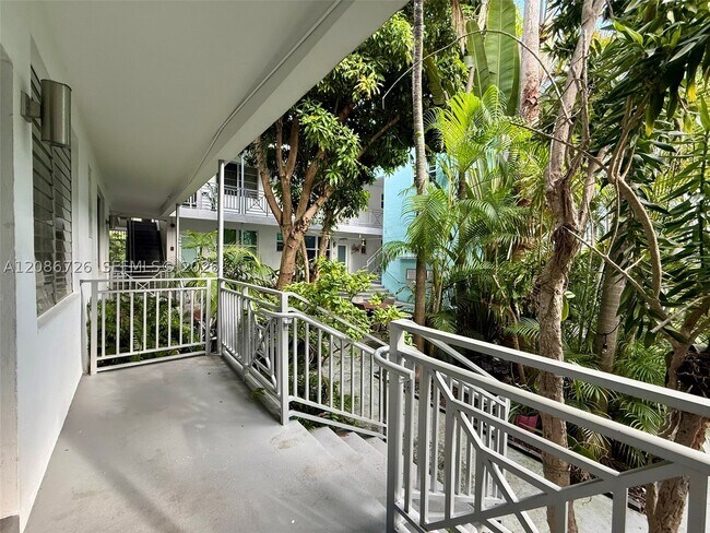 Foto del edificio - 135 3rd St