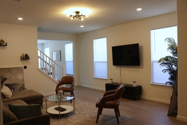 Foto del edificio - 7700 House Finch Dr