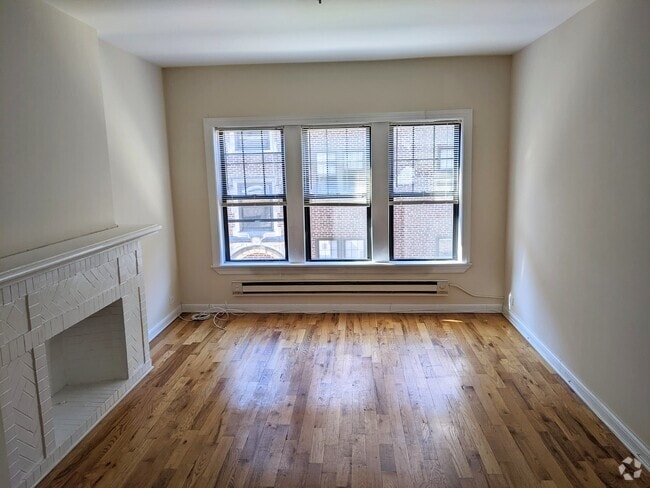Building Photo - 1313 Oak Ave