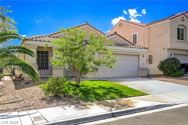 Foto del edificio - 8545 Hidden Pines Ave