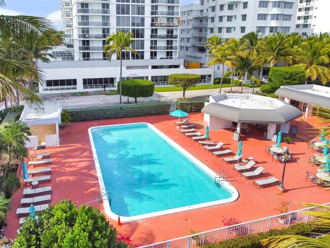 Building Photo - 2401 Collins Ave