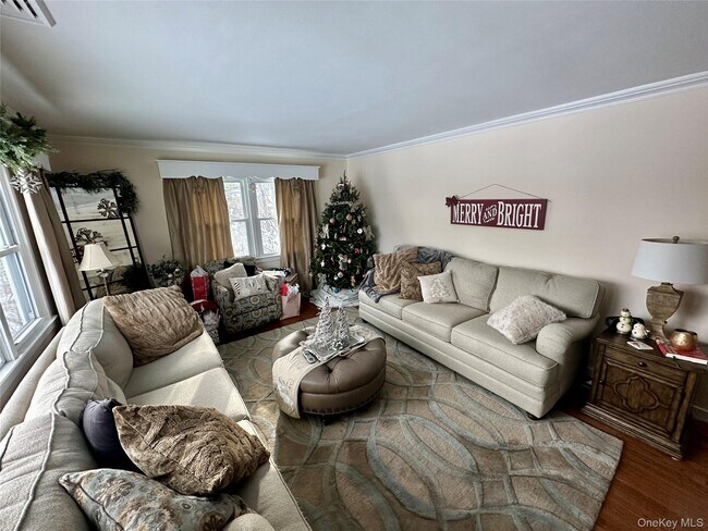 Foto del edificio - 11 Talmadge Ct