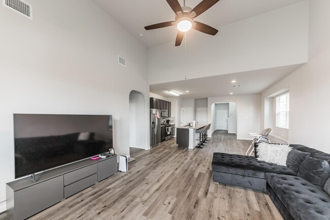 Building Photo - 23534 Goodfellow Dr