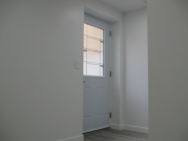 Building Photo - 51 Maple Bush Dr