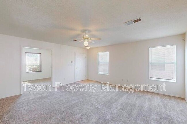 Foto del edificio - 7315 Quartzite Ave NW