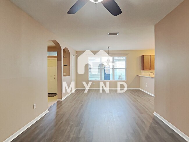 Building Photo - 31038 Whitlock Dr