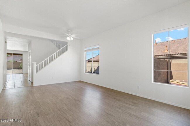 Building Photo - 17441 W Rock Wren Ct