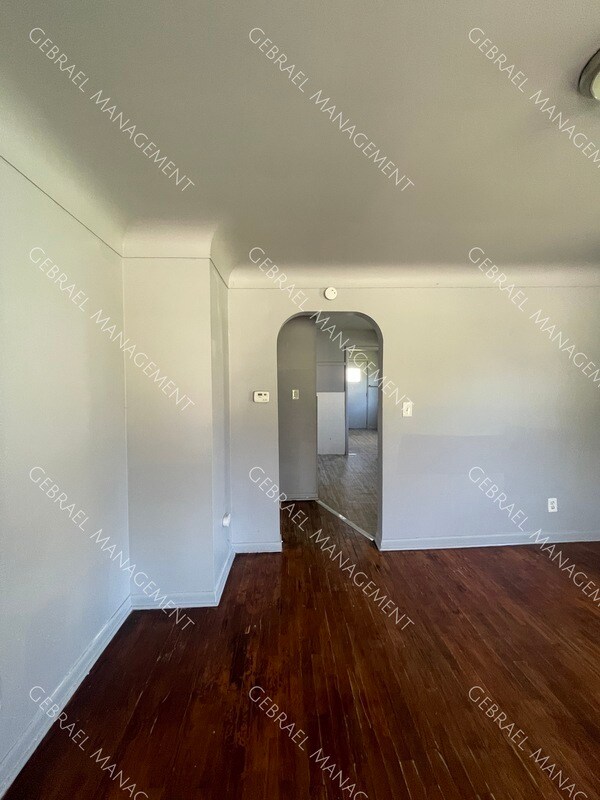 Foto del edificio - 748 Barrie Ave