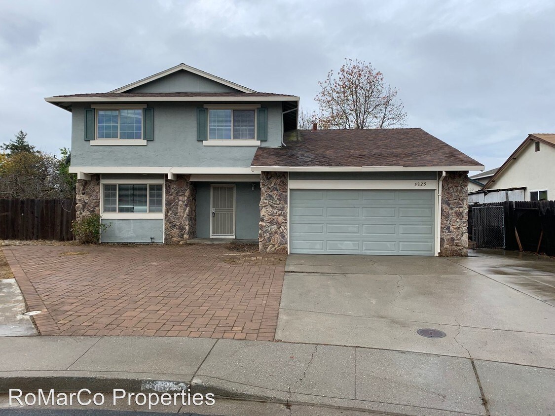 Foto principal - 4 br, 2.5 bath House - 4825 Claret Ct