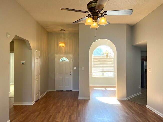 Building Photo - Lovely Home in Wexford Plantation