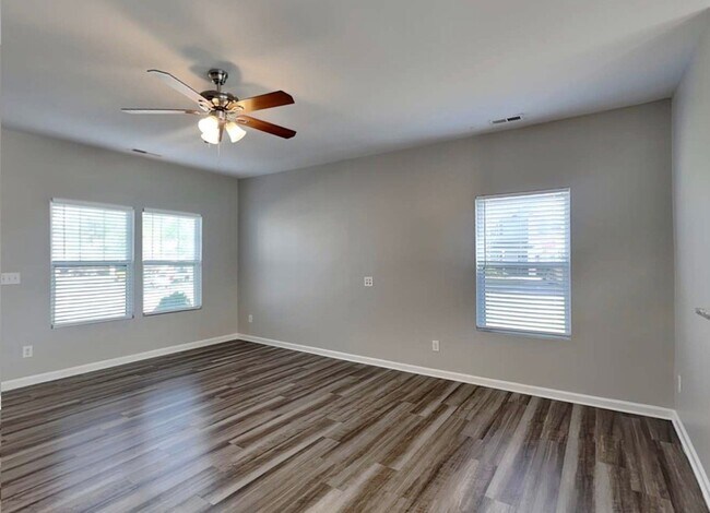 Foto del edificio - 516 Landis Oak Way