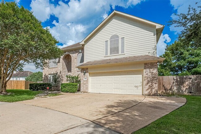 Building Photo - 15603 Mustang Island Dr