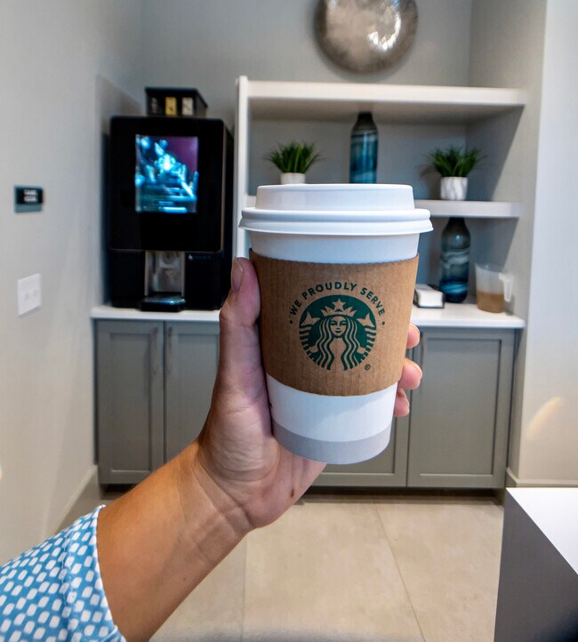 Estación de café Starbucks - Venice Isles Luxury Apartments