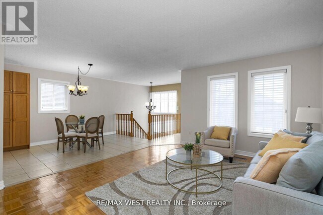 Building Photo - 362 Avro Rd