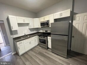 Building Photo - 3411 G St