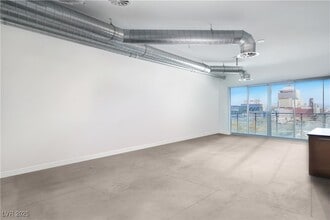 Building Photo - 200 Hoover Ave