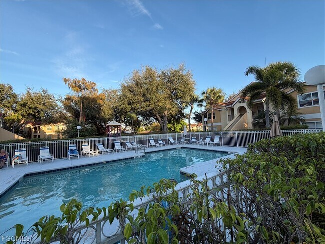 Building Photo - 12561 Equestrian Cir