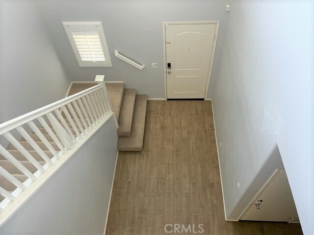 Foto del edificio - 1055 Raven Ct