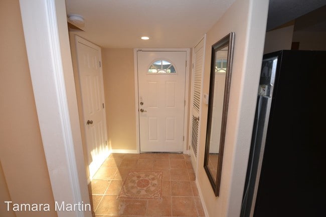 Building Photo - 3 br, 2.5 bath House - 7487 Canford Ct # 5