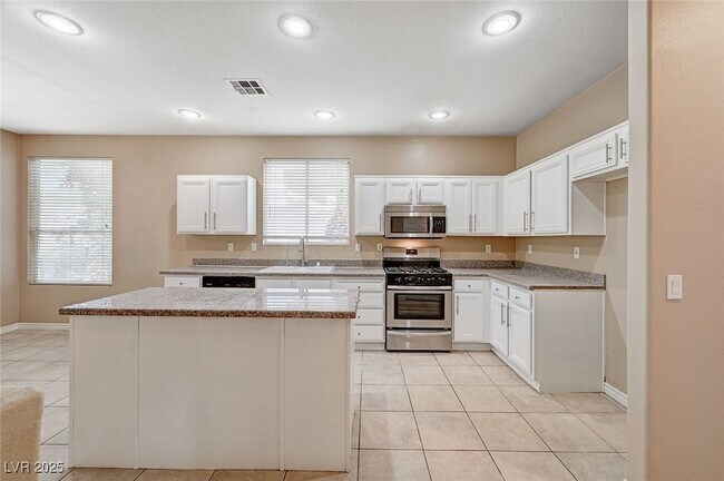 Foto del edificio - 1332 Dream Valley St