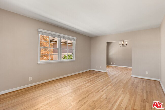 Foto del edificio - 6542 W 80th Pl