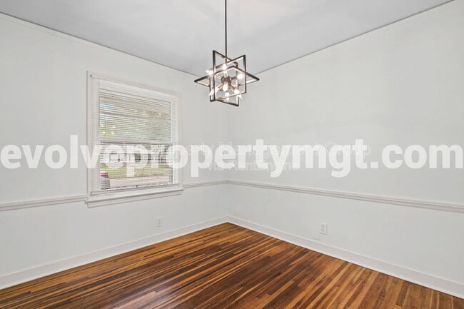 Building Photo - 1564 S Perkins Rd